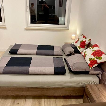 Neu Grosse Einzimmerwohnung Im Zentrum Goldstadt Pforzheim Schloessle Экстерьер фото
