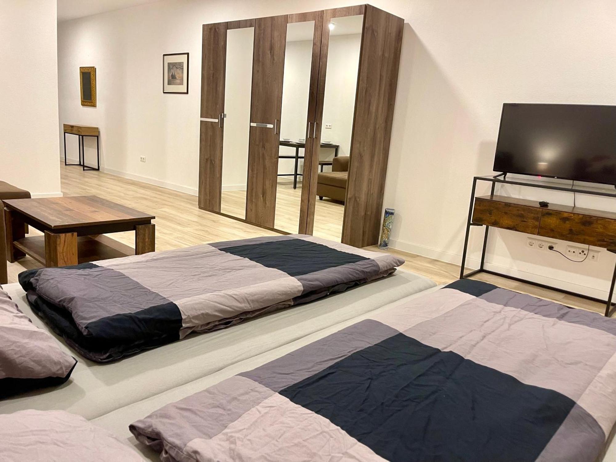Neu Grosse Einzimmerwohnung Im Zentrum Goldstadt Pforzheim Schloessle Экстерьер фото