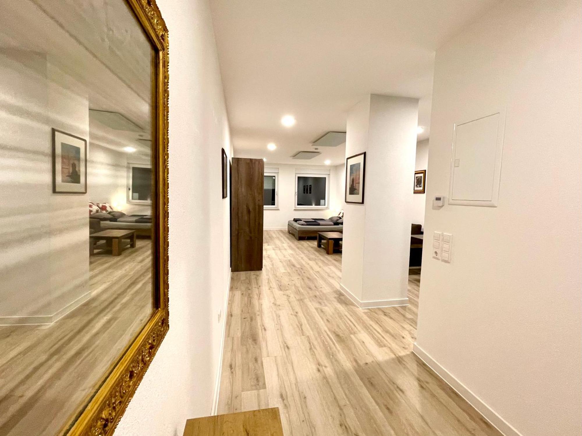 Neu Grosse Einzimmerwohnung Im Zentrum Goldstadt Pforzheim Schloessle Экстерьер фото