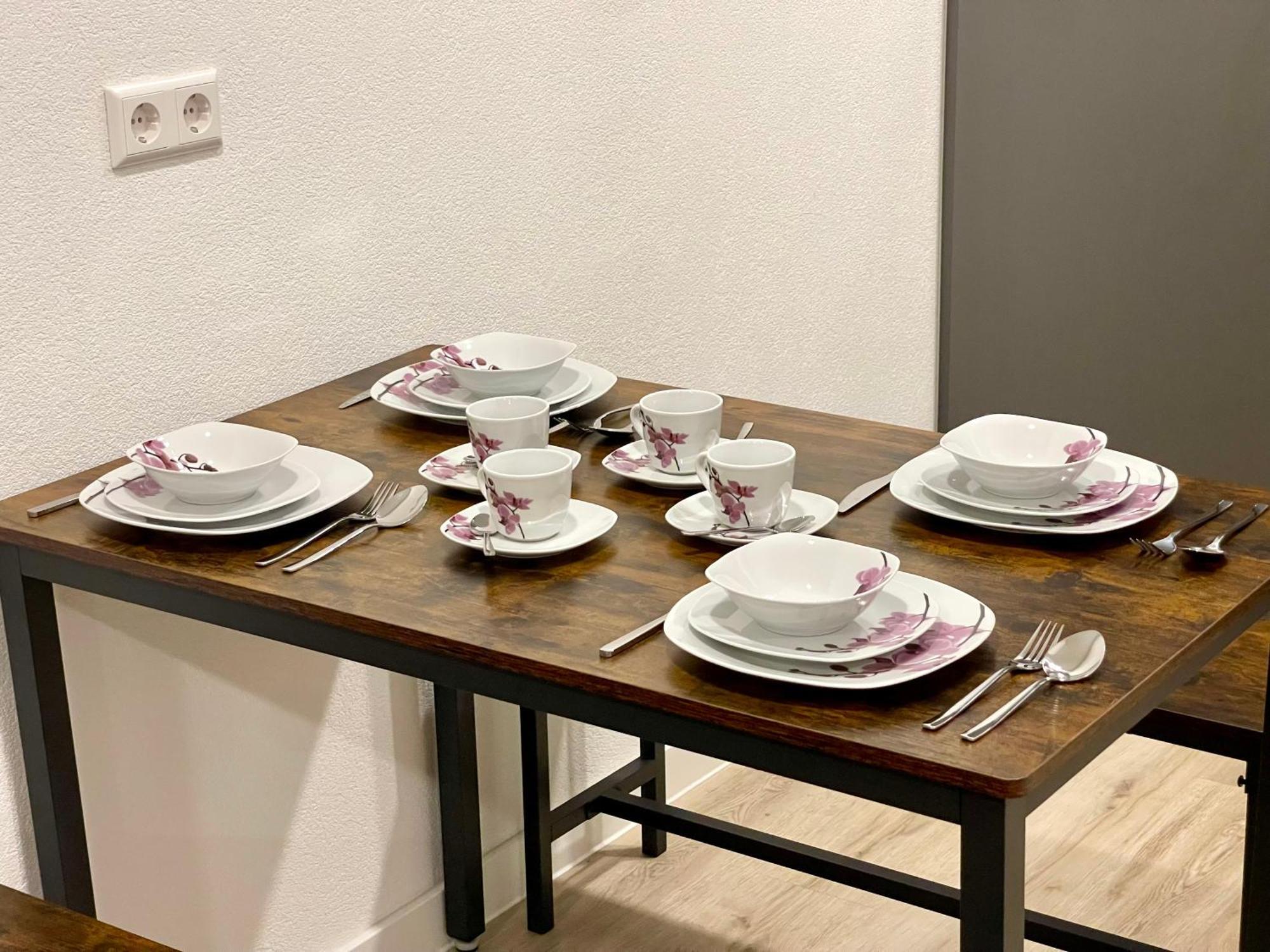 Neu Grosse Einzimmerwohnung Im Zentrum Goldstadt Pforzheim Schloessle Экстерьер фото
